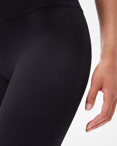 Performance Cropped Leggings
