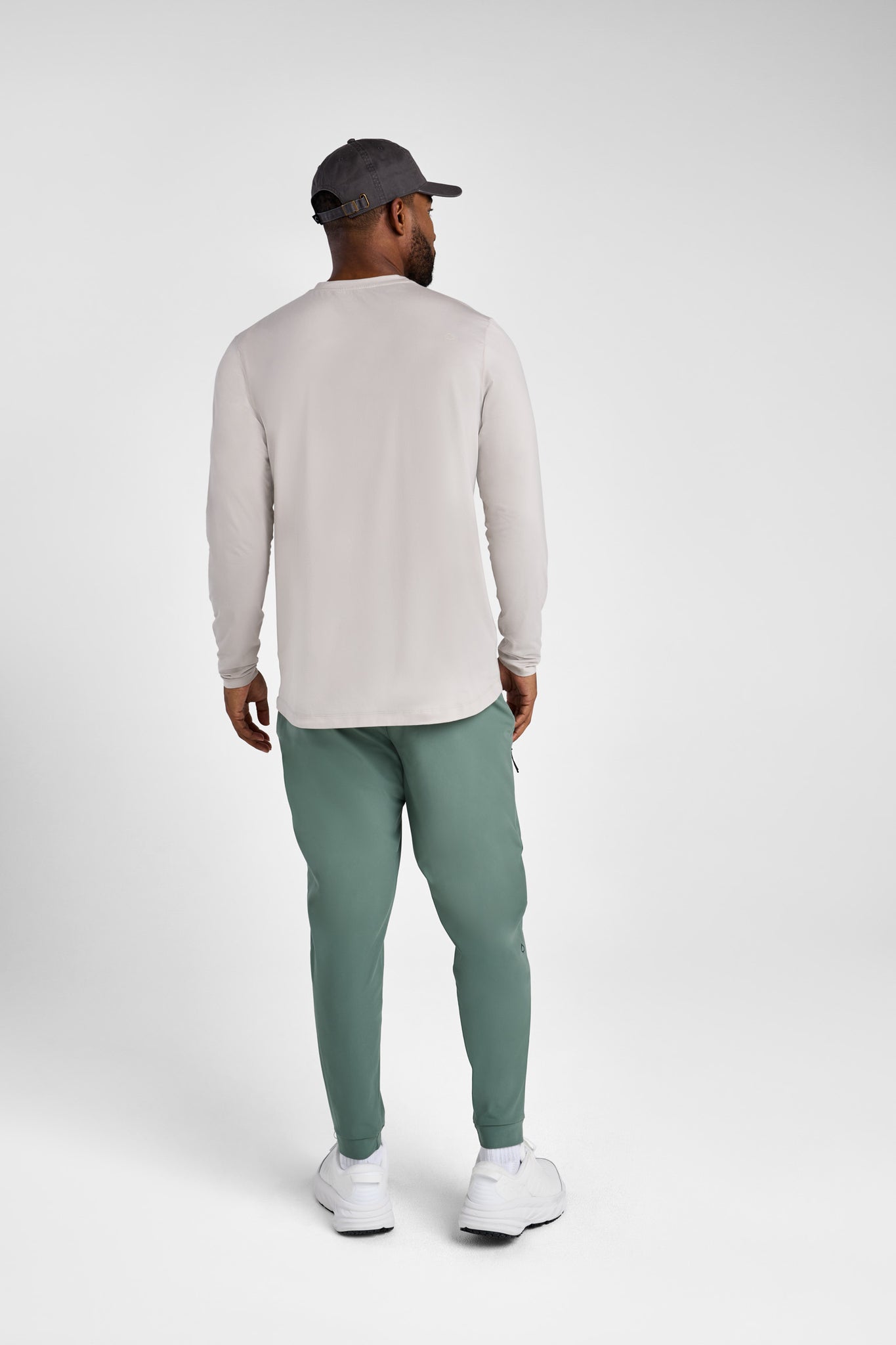 Perry Longsleeve Tech Tee